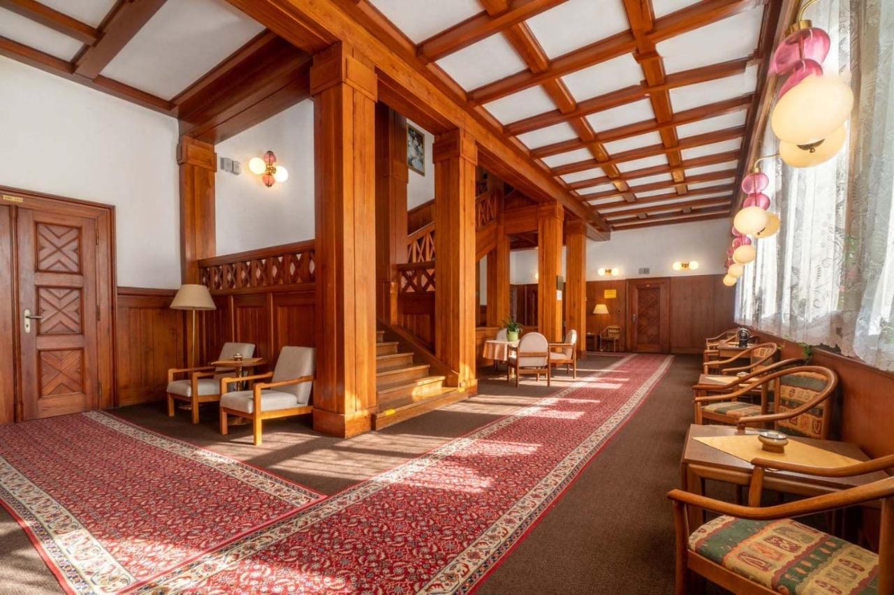 Hotel Vetrov Vysoke nad Jizerou Bagian luar foto