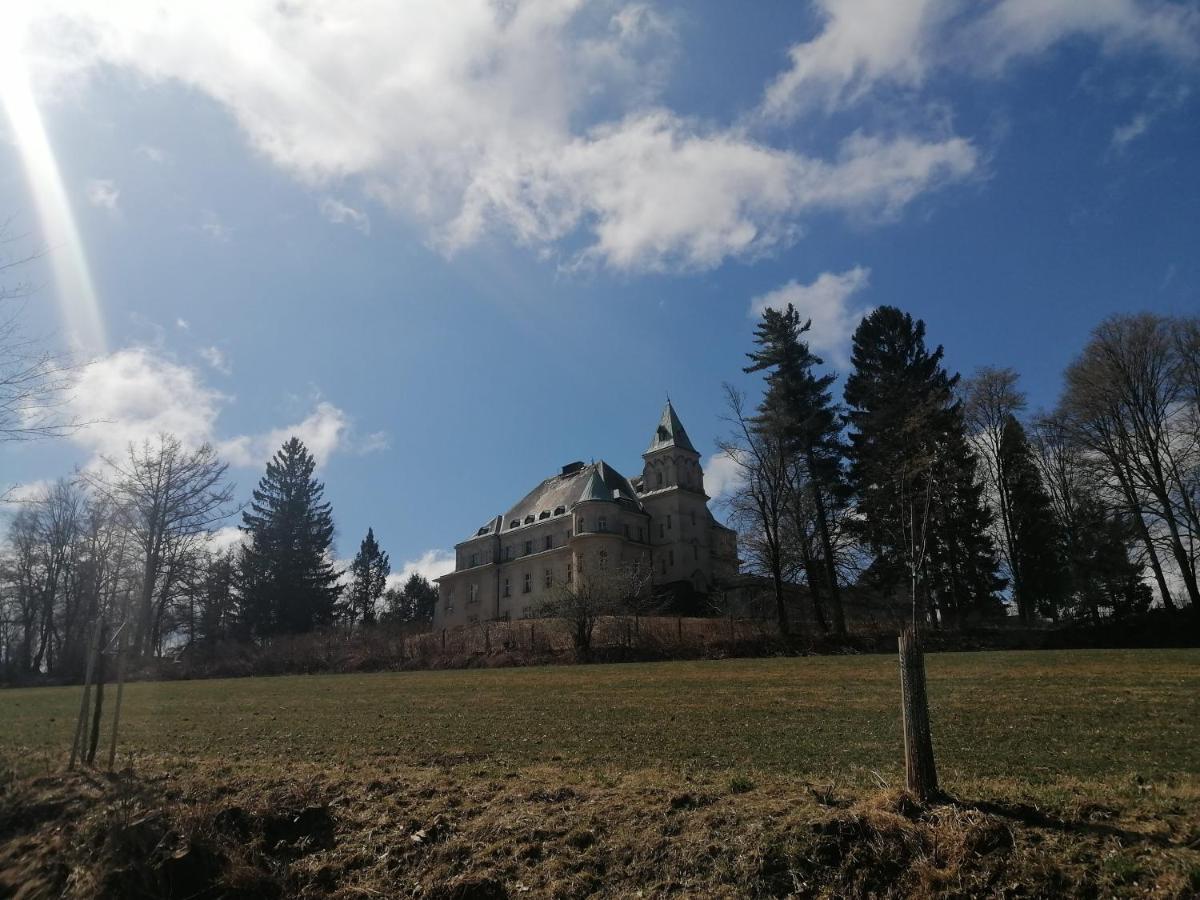 Hotel Vetrov Vysoke nad Jizerou Bagian luar foto